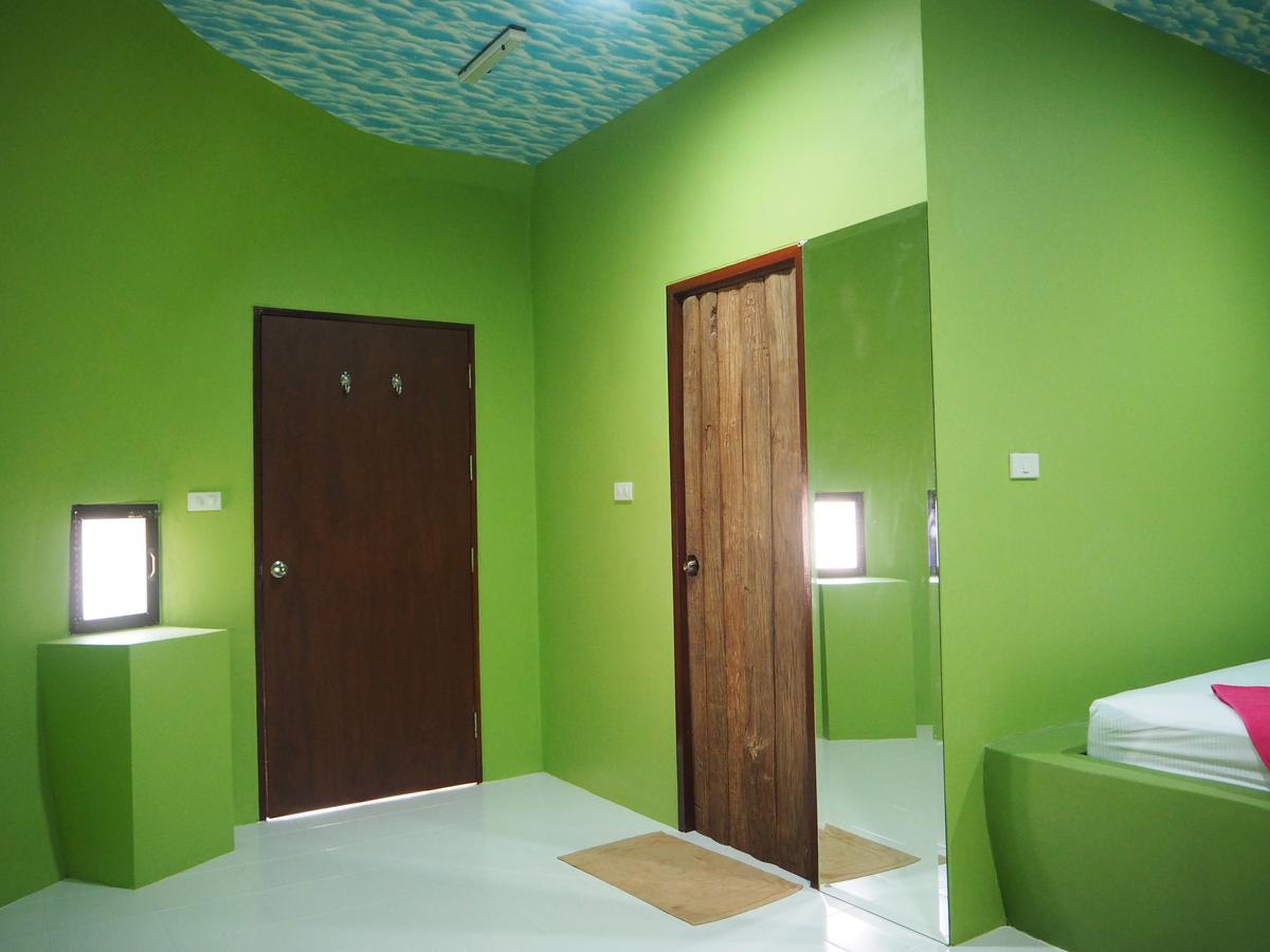 Motel Fruit House Pattaya à Bang Lamung Extérieur photo