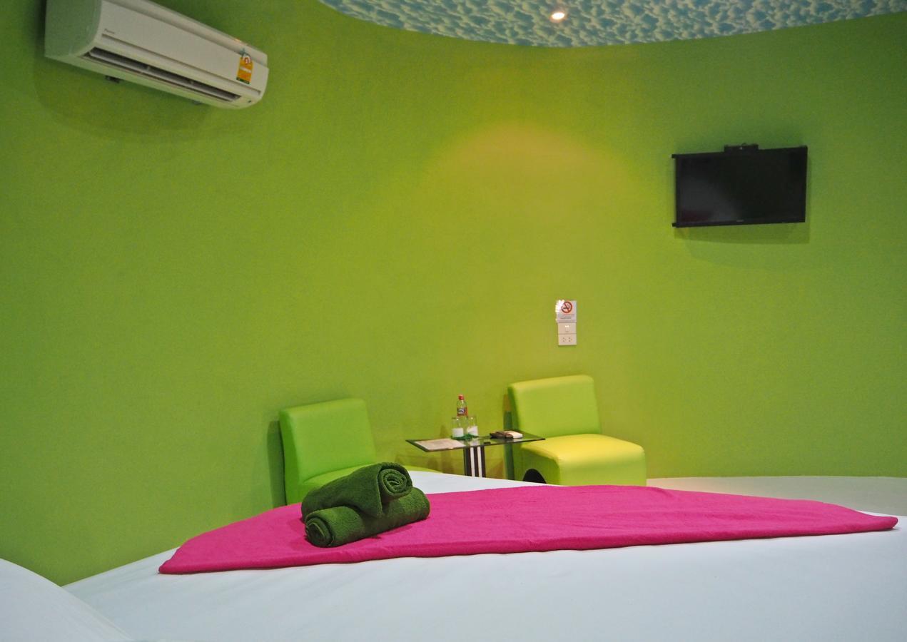 Motel Fruit House Pattaya à Bang Lamung Extérieur photo