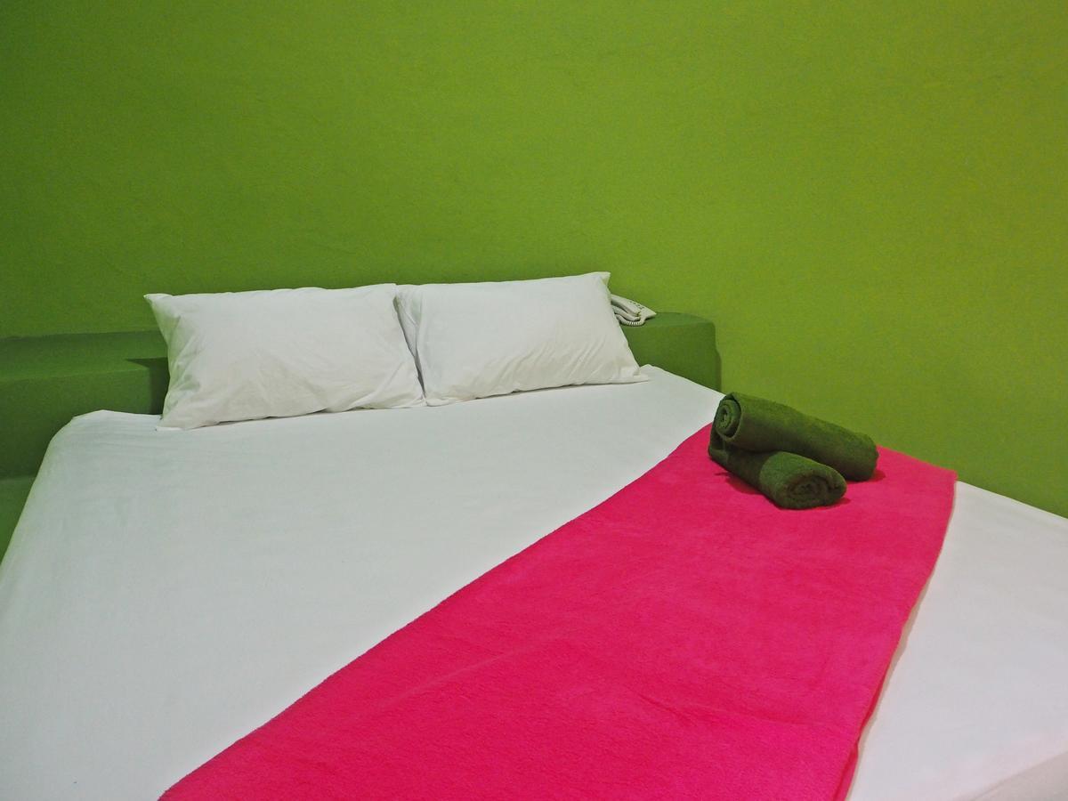 Motel Fruit House Pattaya à Bang Lamung Extérieur photo