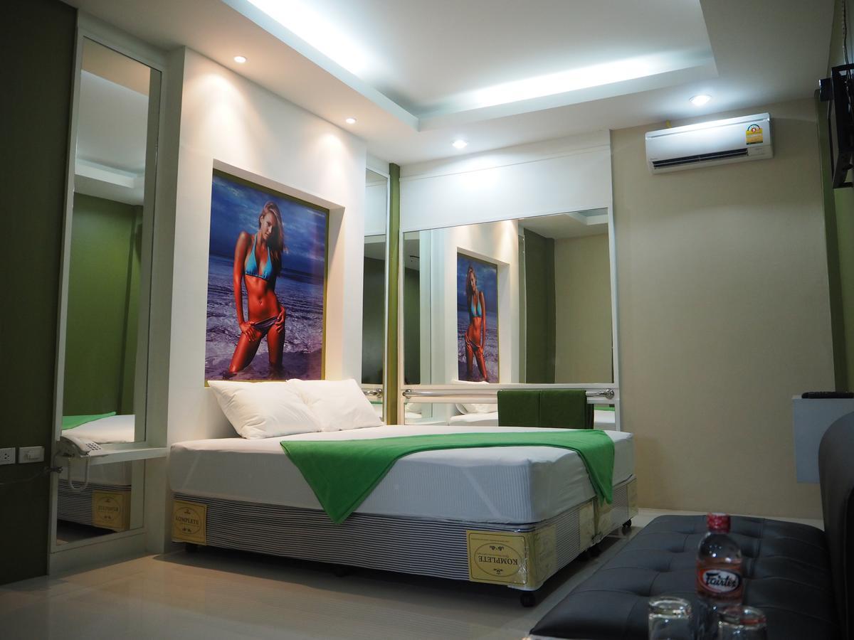 Motel Fruit House Pattaya à Bang Lamung Extérieur photo